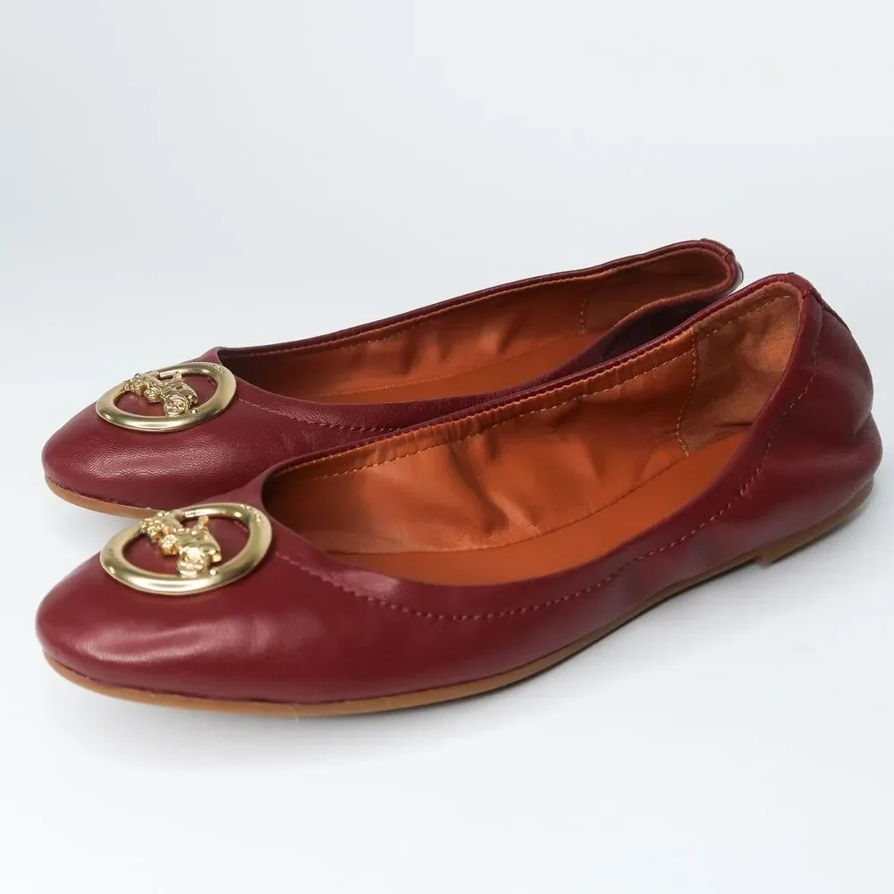 Coach‎ Burgundy Leather Ballet Flats Horse and Carriage Logo Medallion 7B